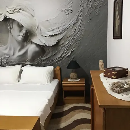 Bmb Apartments Cattaro Esterno foto